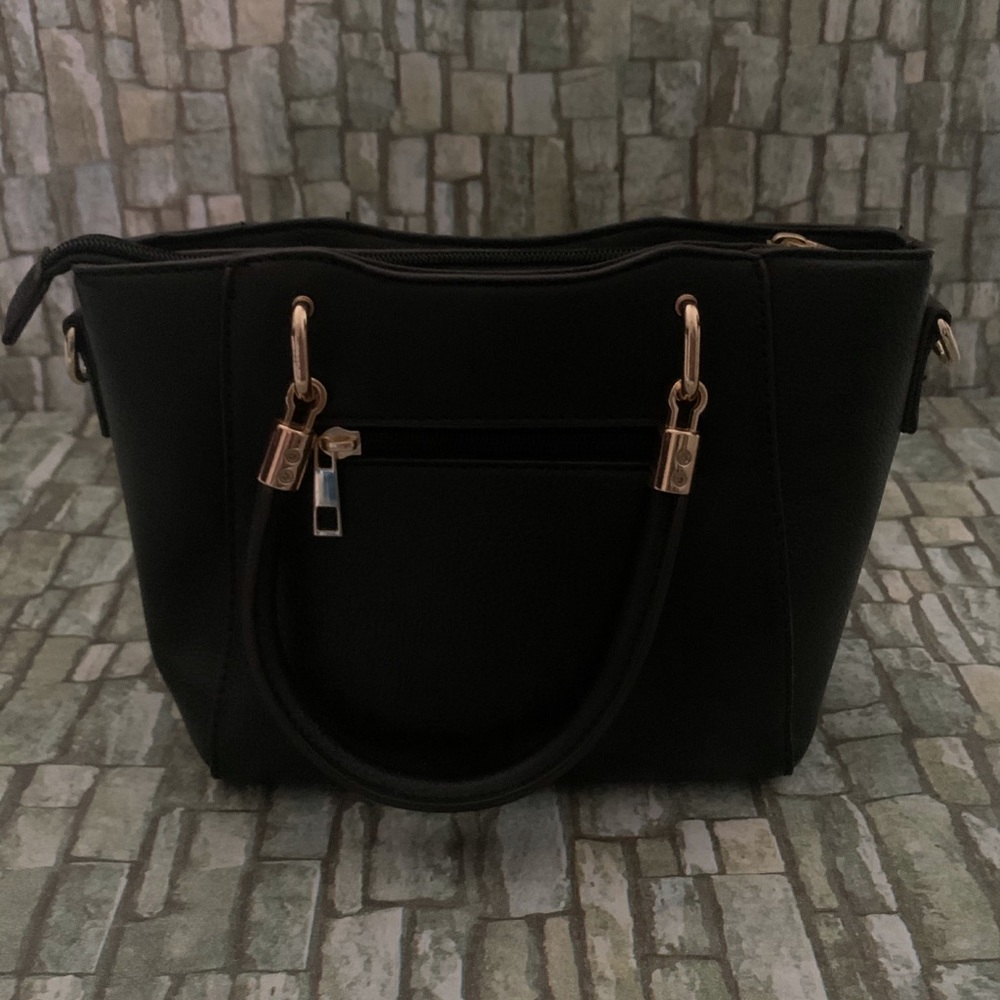 Purse - Picture 2 of 3